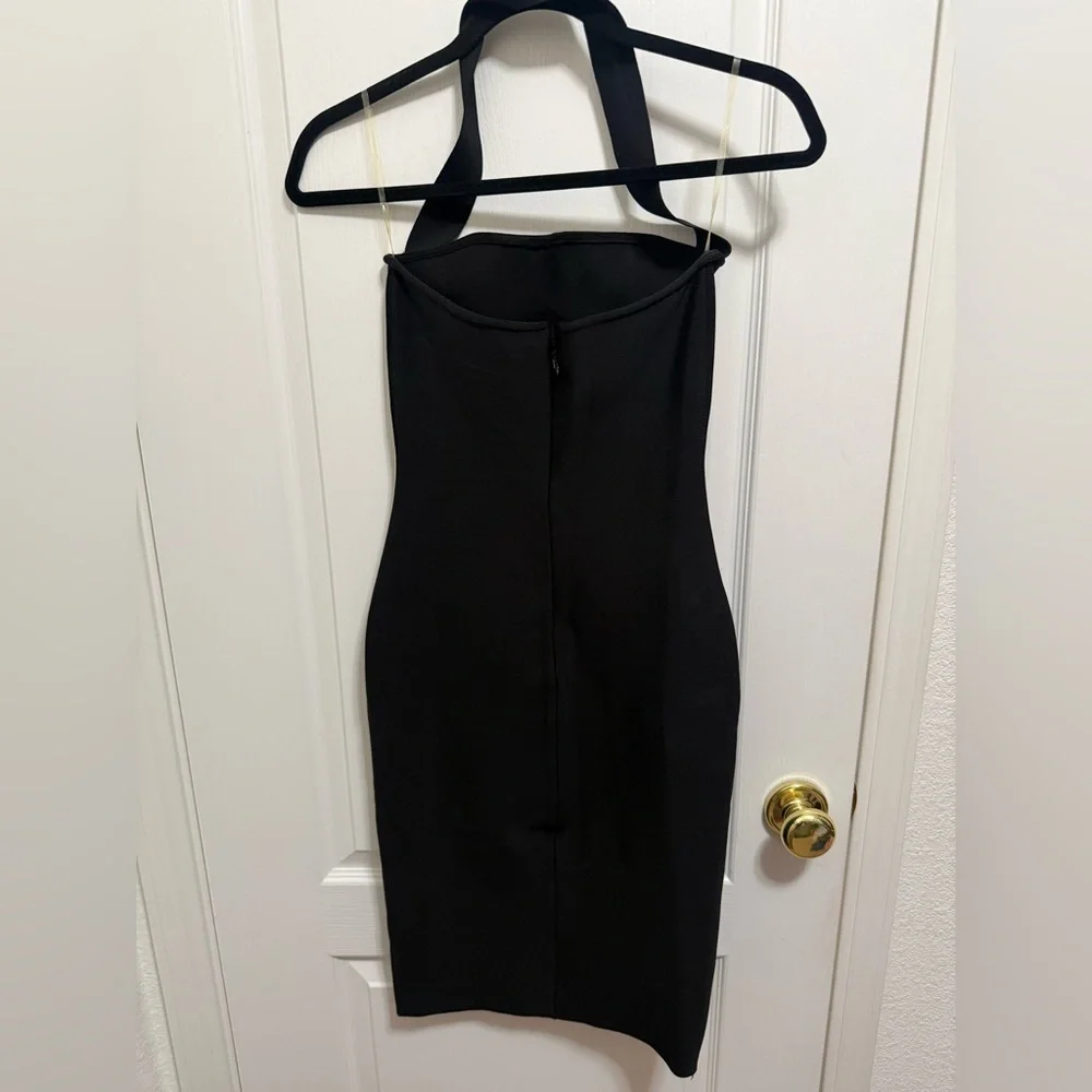 Elegant Black Halter Dress - Picture 2 of 2